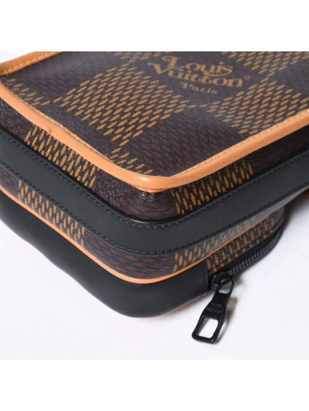 Louis Vuitton Amazon Messenger Shoulder Bag Damier Giant NIGO LV Squared